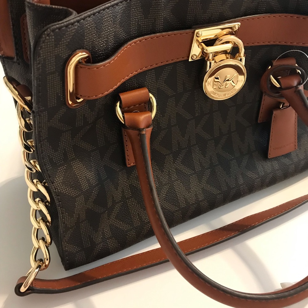 💯 authentic NWT Michael Kors Hamilton purse - Picture 3 of 6